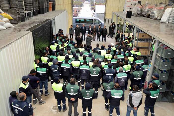 karatay-belediyesinde-bayramlasma-coskusu-yasandi