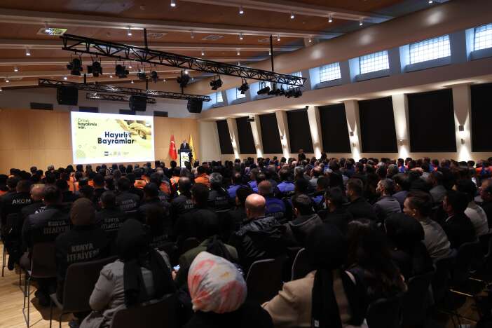 konya-buyuksehir-ailesi-bayramlasti