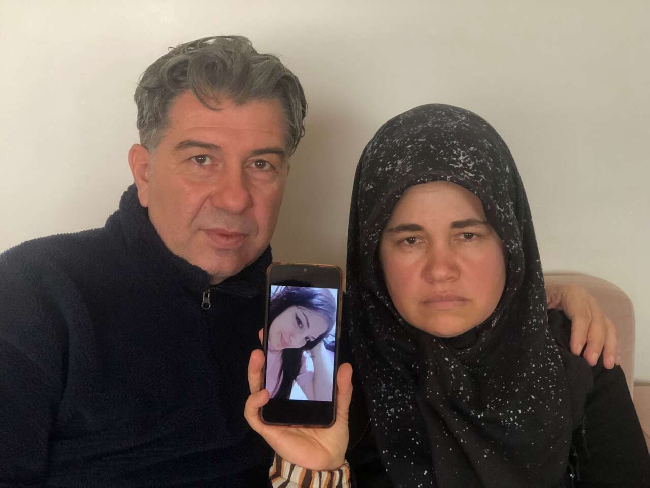 bayram-ziyaretine-giden-16-yasindaki-ayse-basaran-kayboldu