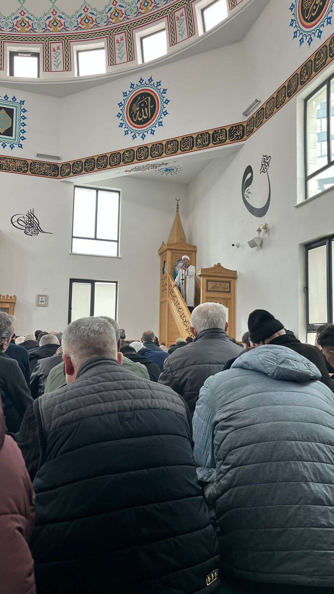 konyada-ramazan-bayraminda-cuma-namazi-coskusu