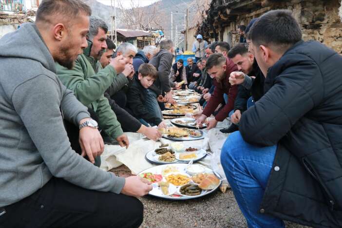 konyanin-asirlik-bayram-gelenegi-bayram-dami