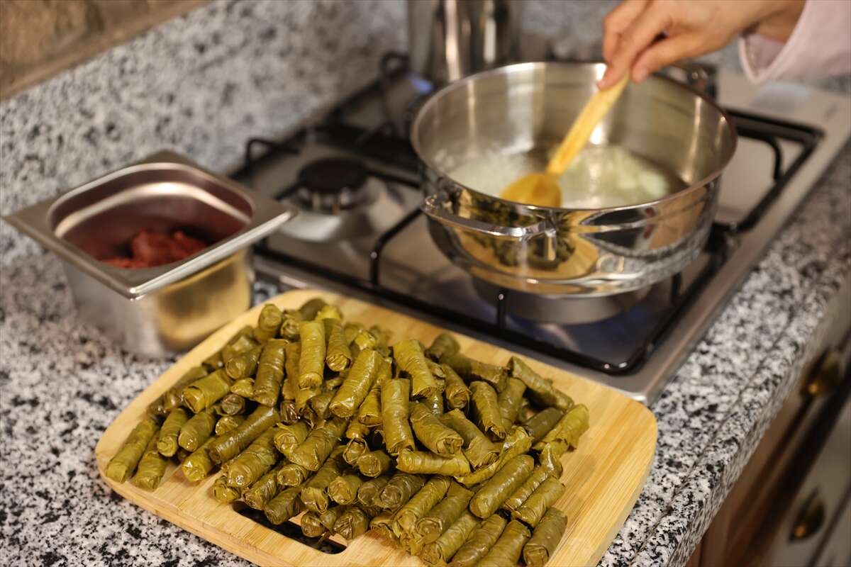 konyanin-vazgecilmez-lezzetiyle-bayram-sofralari-senleniyor-008