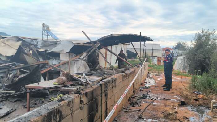 yangin-faciasi-anne-ve-5-cocugu-oldu