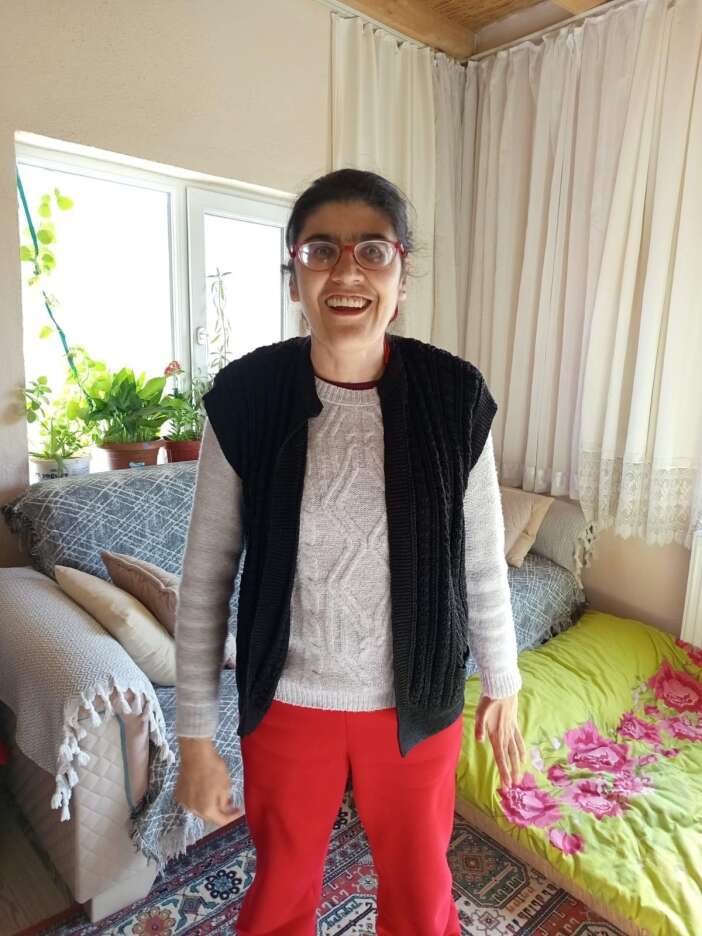 bayramda-yurekler-yandi-engelli-kiz-oldu-anne-agir-yarali