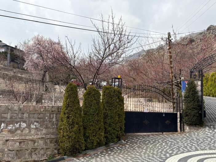 bayramin-ilk-gunu-canina-kiydi