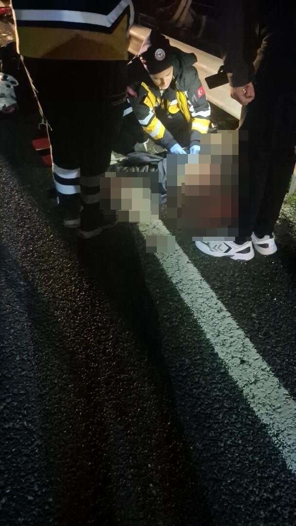 bir-ailenin-bayrami-kana-bulandi-damat-ve-kayinvalide-oldu-torunun-durumu-agir