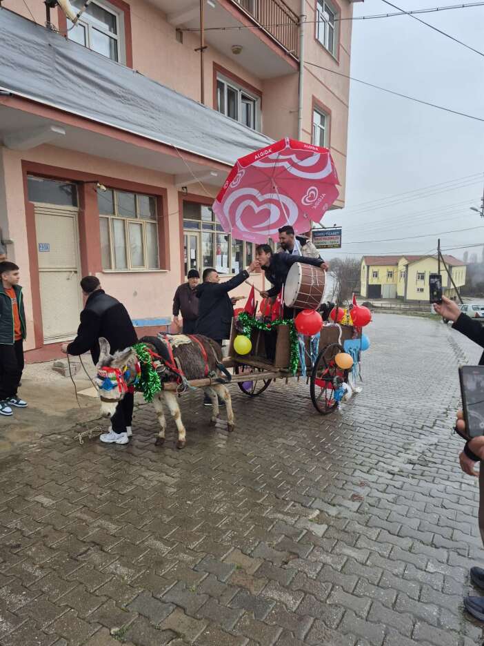 konyada-davulcular-eski-gelenegi-yasatmaya-devam-ediyor