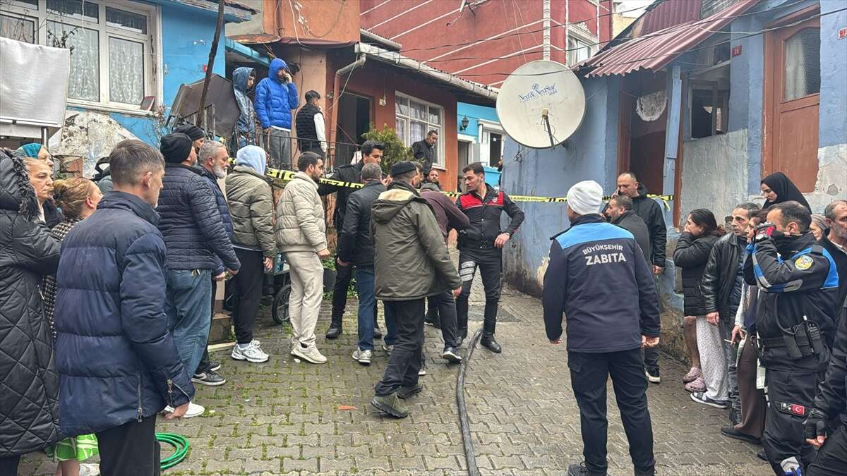 fatihte-coken-2-binanin-enkazindan-aci-haber-geldi