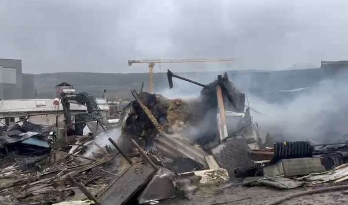 ahir-alevlere-teslim-oldu-cok-sayida-hayvan-yanarak-can-verdi