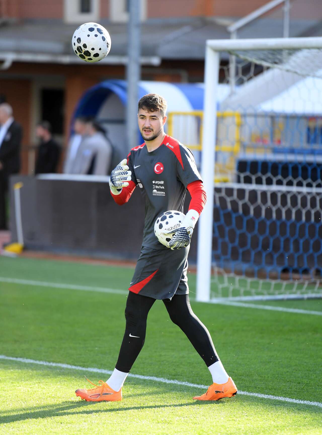 milli-takimlarin-kalesi-konyasporlu-oyunculara-emanet