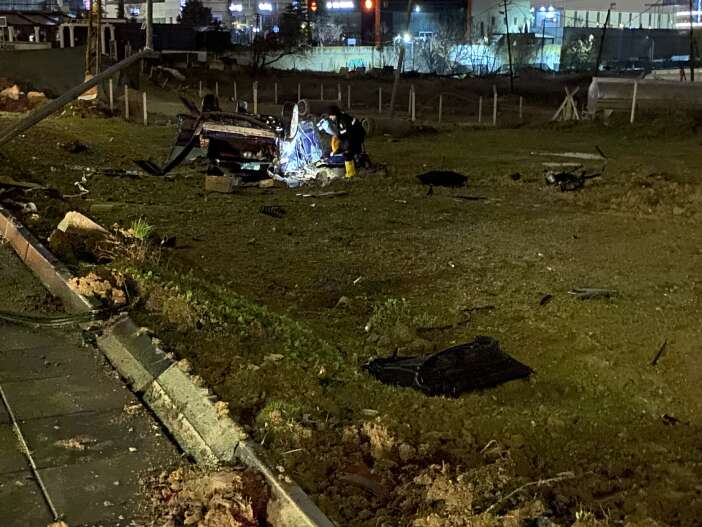 takla-atan-otomobil-hurdaya-dondu-1-kisi-oldu