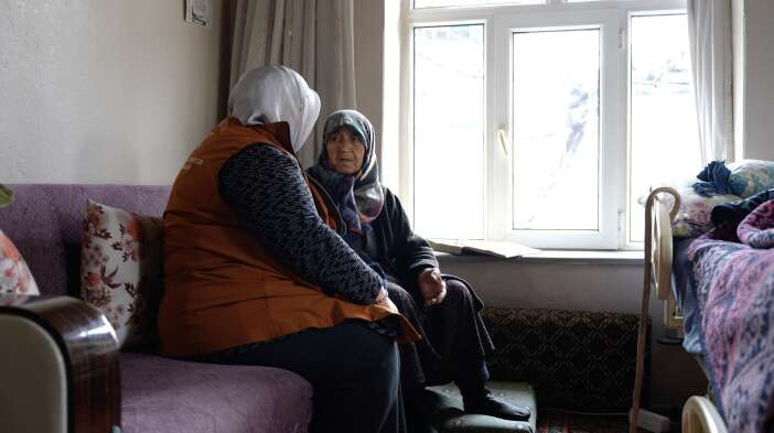 konya-buyuksehir-belediyesi-kentteki-yaslilari-unutmadi