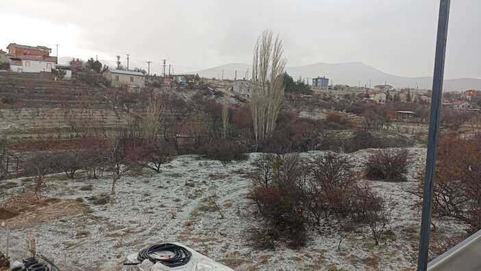 konyada-siddetli-dolu-yagisi-hayati-olumsuz-etkiledi