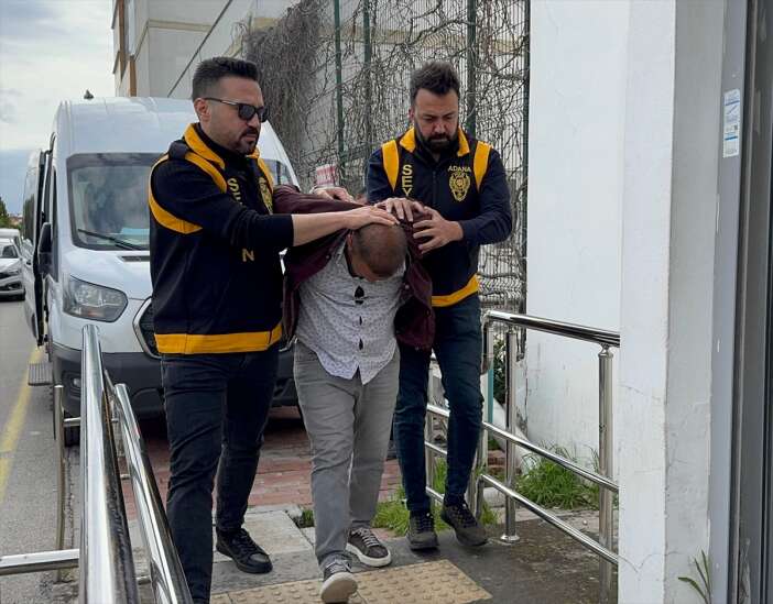 tirla-onunu-kestikleri-surucuye-saldiran-baba-ve-oglu-tutuklandi