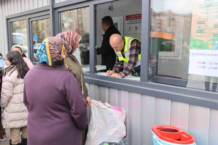 konyada-copler-paraya-donusuyor