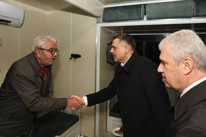 bakan-ciftci-konyada-sehidimizin-ailesi-ile-gorustu