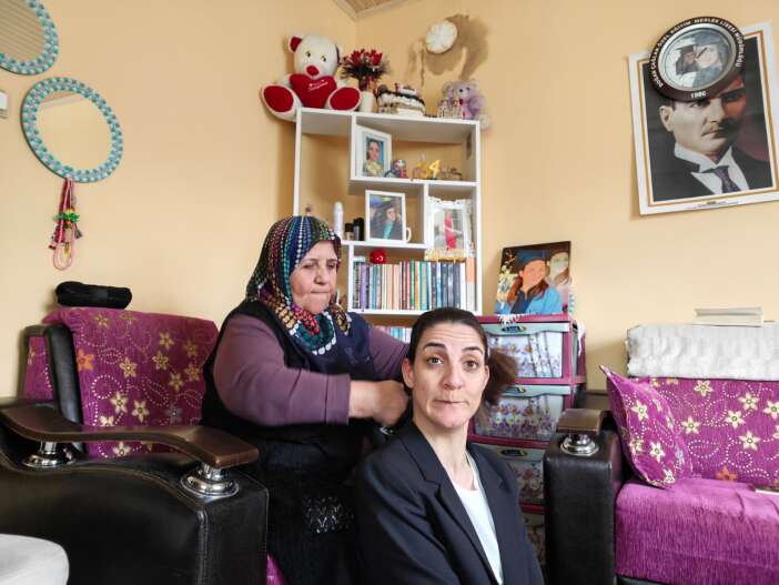 hastaligina-ragmen-konyada-universite-okuyup-kitap-yazdi