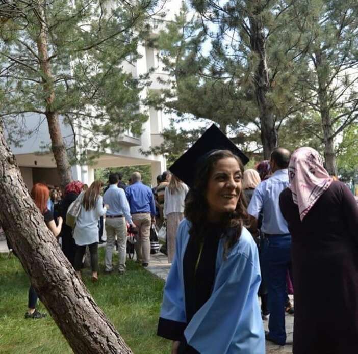 hastaligina-ragmen-konyada-universite-okuyup-kitap-yazdi