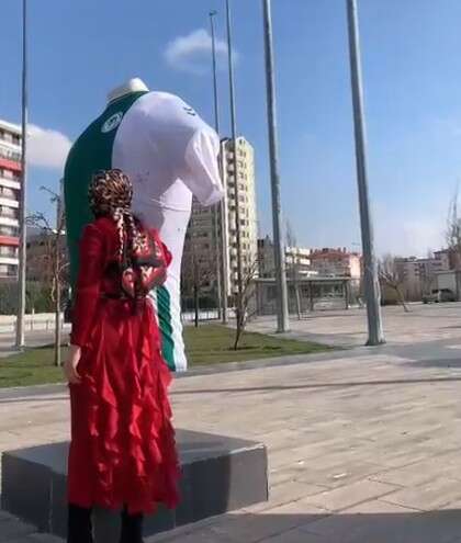 konyaspor-stadindaki-formalar-yine-gundemde-bu-kez-de-karalandi