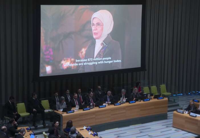 bakan-kurum-bm-genel-merkezinde-konustu