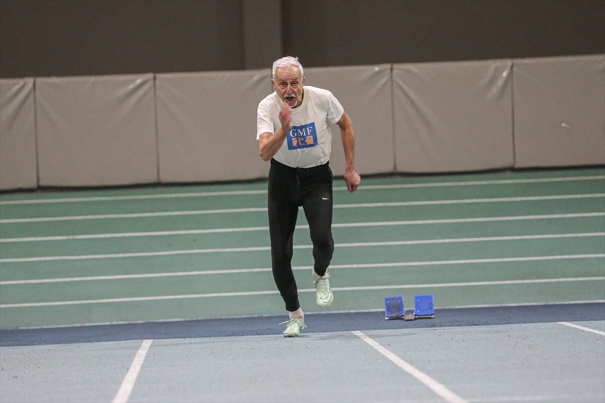 hem-doktor-hem-milli-atlet-80-yasinda-sampiyonluklara-kosuyor