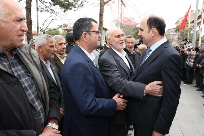 hemsehrileri-konyali-bakani-coskuyla-karsiladi