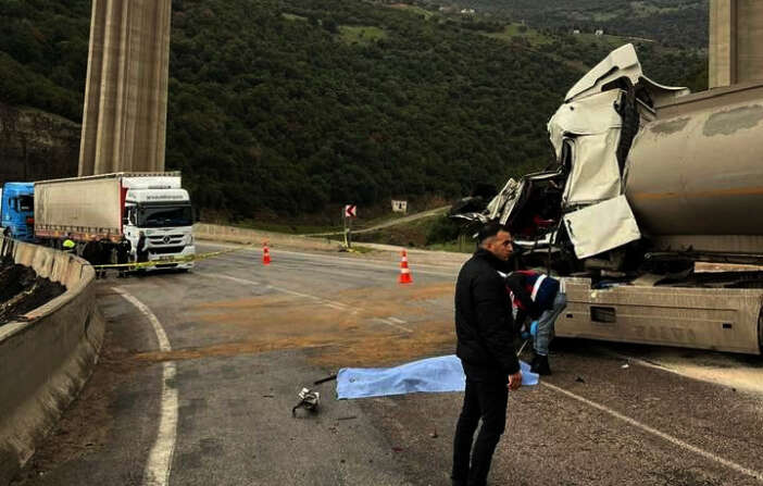 iki-tanker-kafa-kafaya-carpisti-besir-onar-hayatini-kaybetti