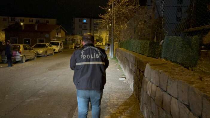 kiz-meselesinde-kan-akti-1-kisi-bicaklandi