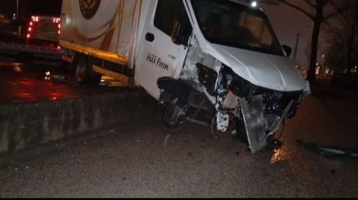 sabah-saatlerinde-zincirleme-kaza-3-yarali