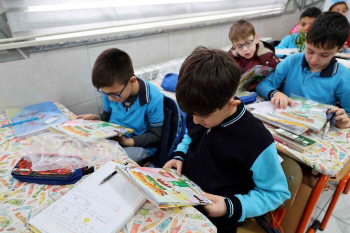 karatay-belediyesinden-ogrencilere-30-mart-hediyesi