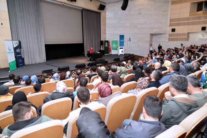 konyada-umre-odullu-egitim-programi-basladi