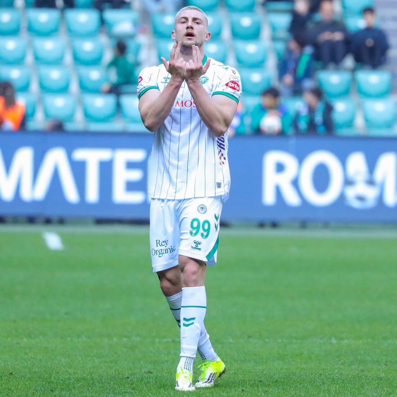 konyaspordan-blaz-kramer-ve-morten-bjorlo-aciklamasi