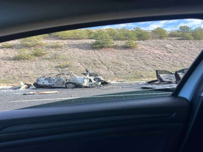 konya-plakali-otomobil-ankarada-kaza-yapti-cok-sayida-olu-var