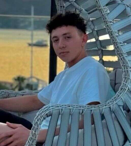 konyada-bayram-gunu-otomobil-carpan-motosikletli-gencten-aci-haber