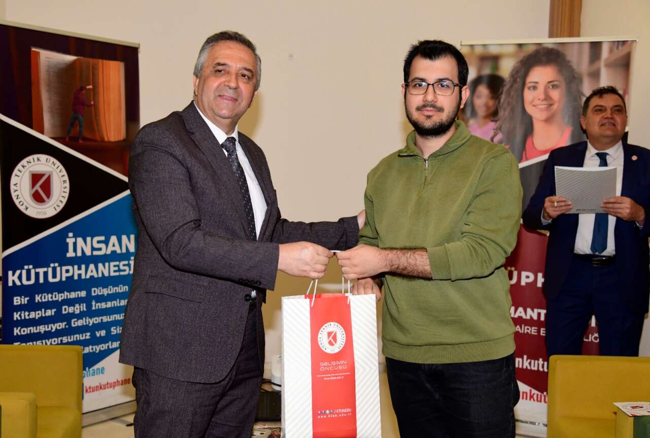 konyada-iyilestiren-kutuphaneler-temasi-one-cikti