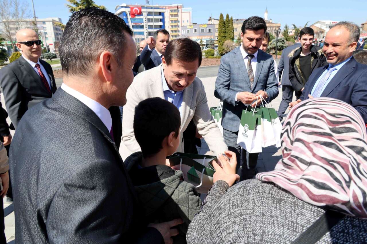 konyada-otizm-farkindaligi-mavi-balonlarla-anlam-buldu