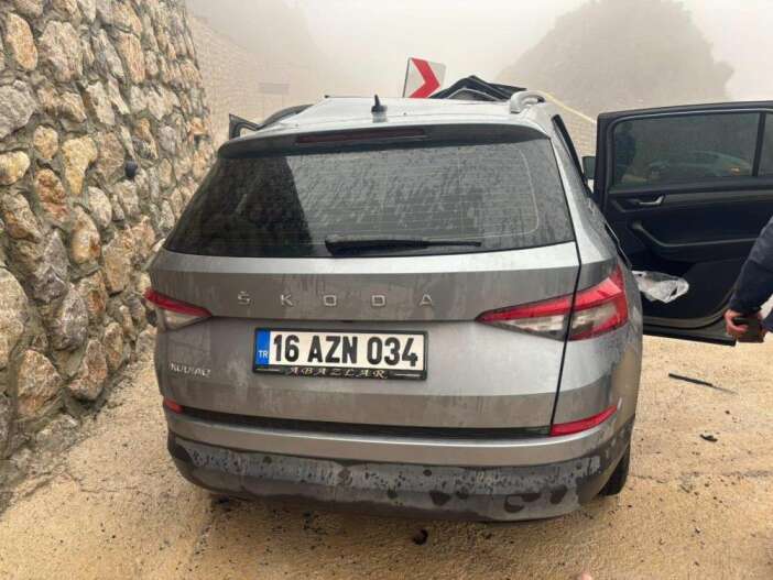 konya-yolunda-yurek-yakan-kaza-doktor-ciftin-6-yasindaki-kizi-can-verdi