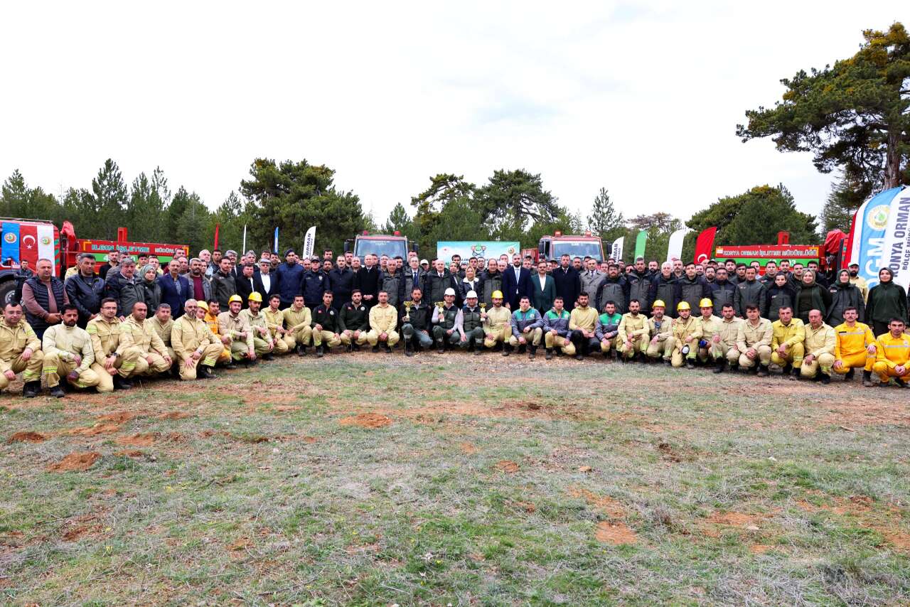 konyada-ormancilik-yarismalarinda-kiyasiya-rekabet