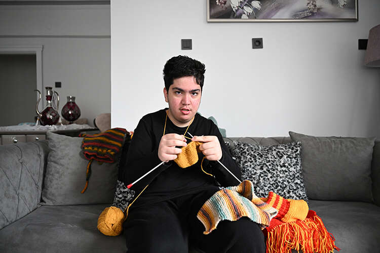 otizmli-musa-orguyle-basladi-simdi-dukkan-hayali-kuruyor