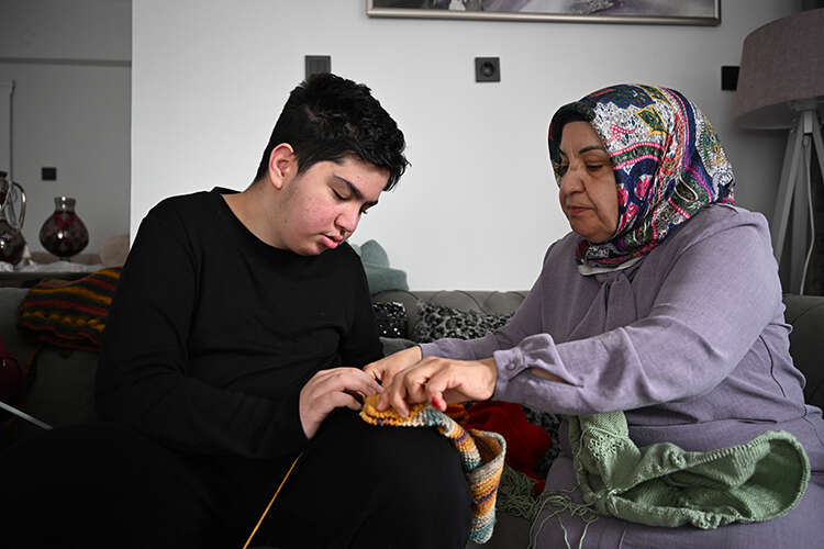 otizmli-musa-orguyle-basladi-simdi-dukkan-hayali-kuruyor