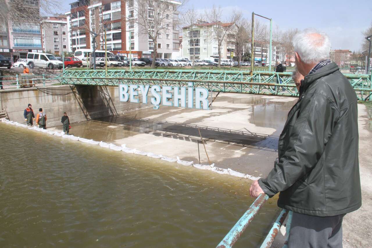 konyada-saatler-suren-balik-kurtarma-operasyonu-gole-geri-donduler