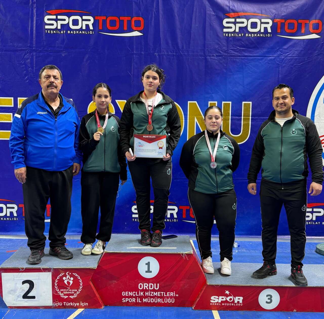 konyali-sporculardan-turkiye-capinda-cifte-basari