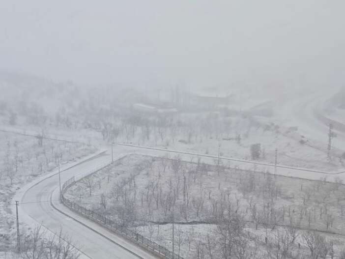 konyanin-bir-ilcesi-daha-karla-kaplandi