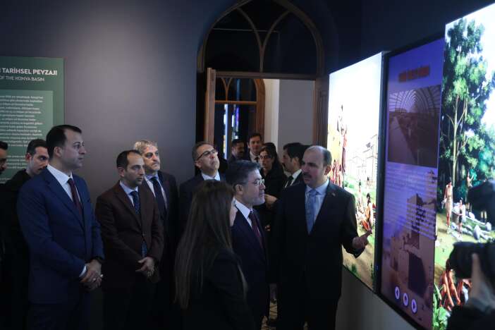 bakan-yumakli-konyanin-tas-binasinda