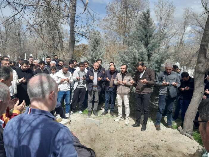 kazada-can-veren-minik-bilgeye-konyada-yurek-yakan-veda