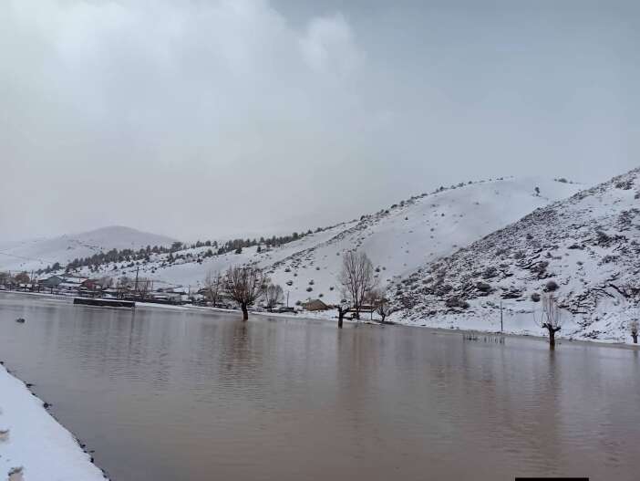 nisan-ayinda-kar-konyanin-yaylalarini-beyaza-burudu