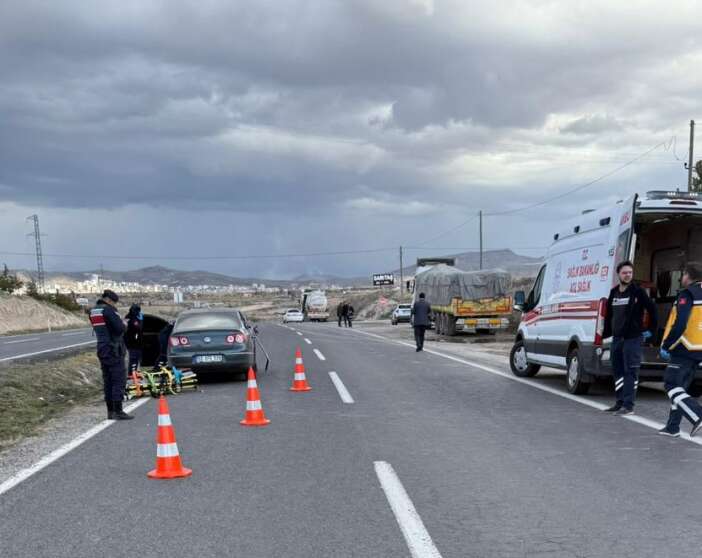 tir-otomobil-kazasinda-2-yasindaki-cocuk-hayatini-kaybetti