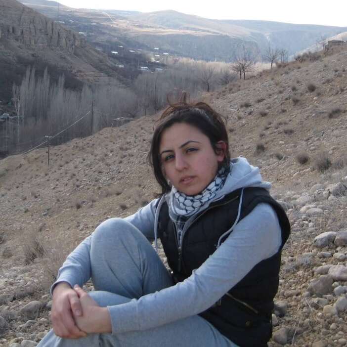 cigdem-ogretmen-havuzda-fenalasarak-hayatini-kaybetti