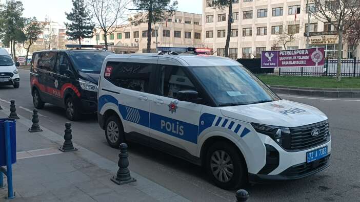 is-merkezinde-silahli-kavga-sait-bestas-hayatini-kaybetti