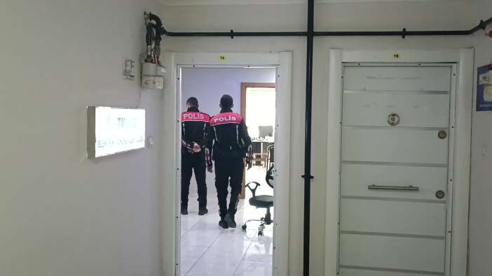 is-merkezinde-silahli-kavga-sait-bestas-hayatini-kaybetti